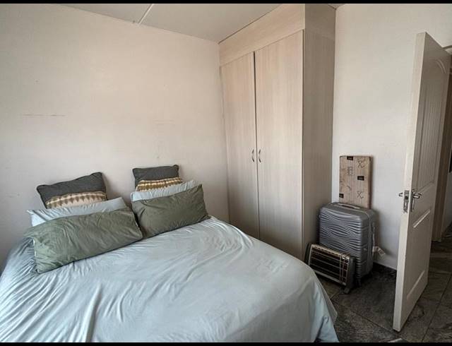 2 BEDROOM APARTMENT FOR SALE IN HONEYDEW GROVE